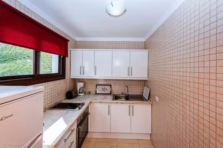 Apartment In Playa De Las Americas 1 الغرفة الصورة